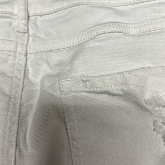 Express distressed white jean skirt size 4 - Picture 7 of 9